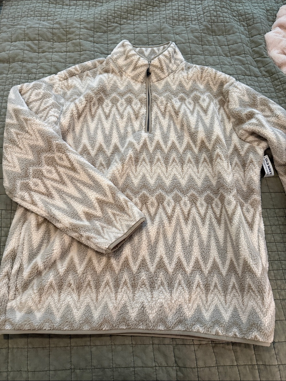Old Navy Men's Zip-Up Fleece Pullover in Taupe and Cream